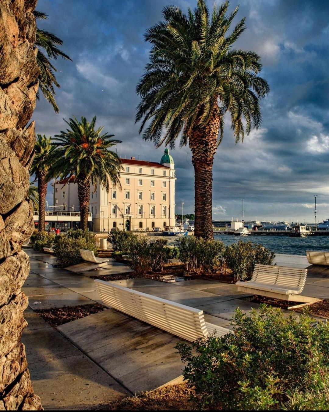 Calma Luxury Rooms Сплит Экстерьер фото